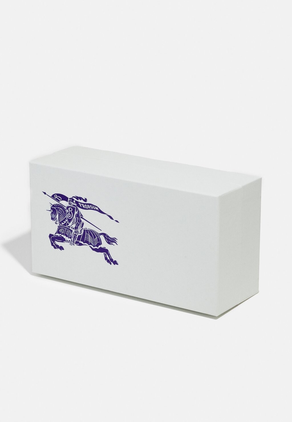 Солнцезащитные очки Burberry, темно-серые
Солнцезащитные очки Burberry, темно-серые