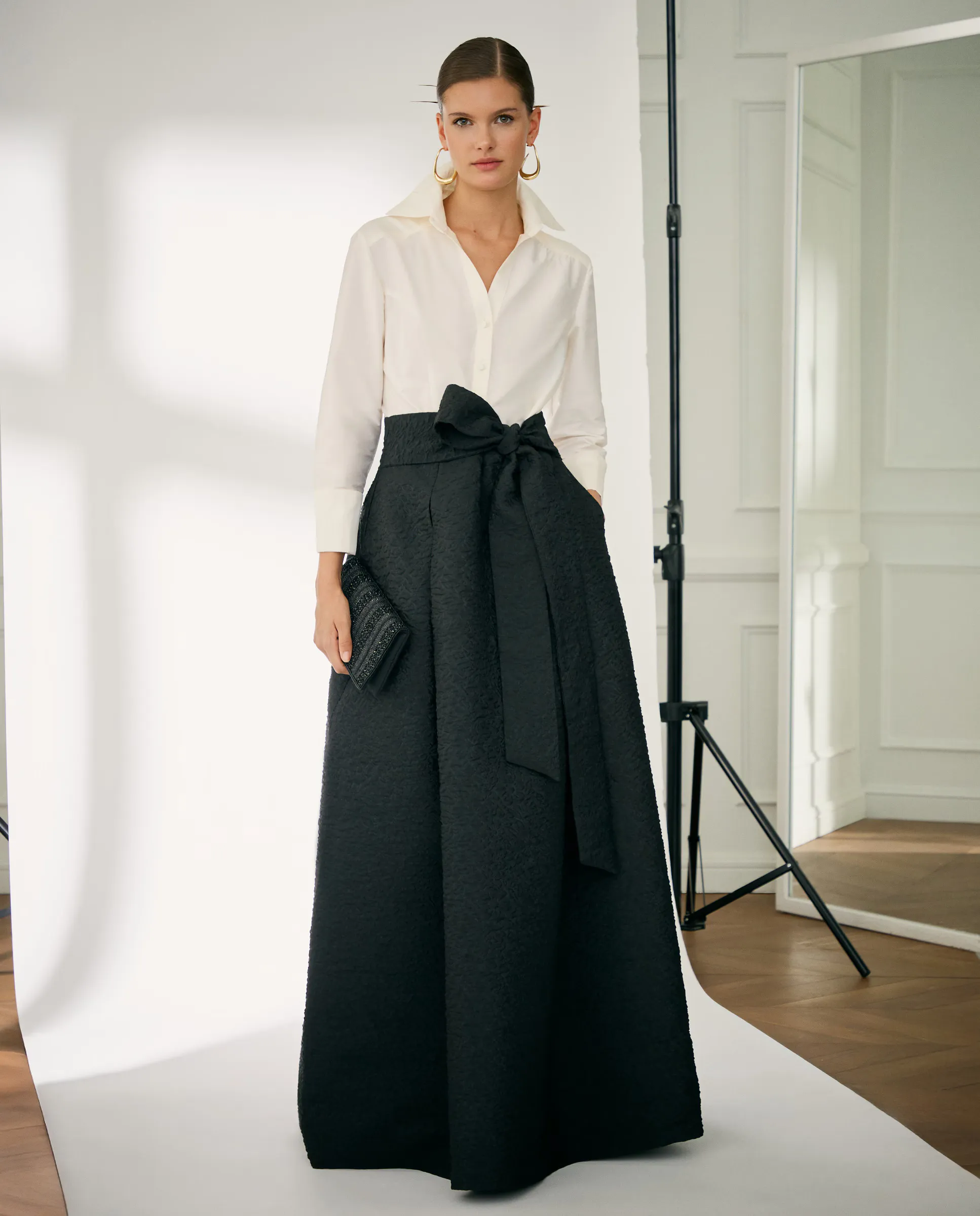 Длинный платье-рубашка с объемом и топ с длинными рукавами Woman Fiesta El Corte Inglés, черный
Длинный платье-рубашка с объемом и топ с длинными рукавами Woman Fiesta El Corte Inglés, черный