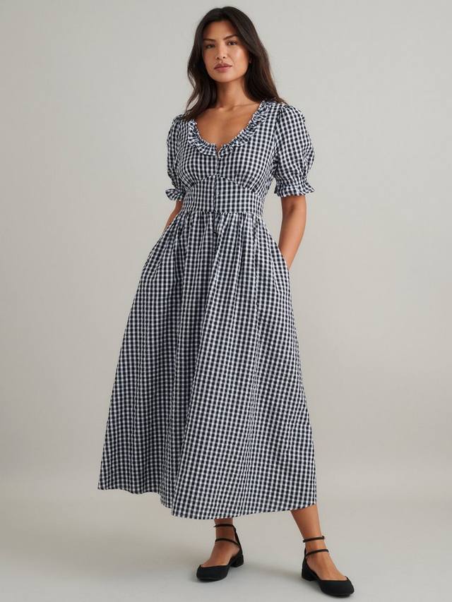 Платье из чистого органического хлопка в клетку от флосси Nobody's Child, черный/белый
Платье из чистого органического хлопка в клетку от флосси Nobody's Child, черный/белый