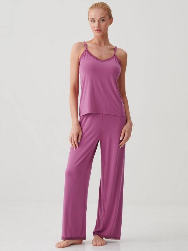 Комплект пижамы Lace Cami из ткани Bamboo Rich British Boxers, Romantic Rose
Комплект пижамы Lace Cami из ткани Bamboo Rich British Boxers, Romantic Rose