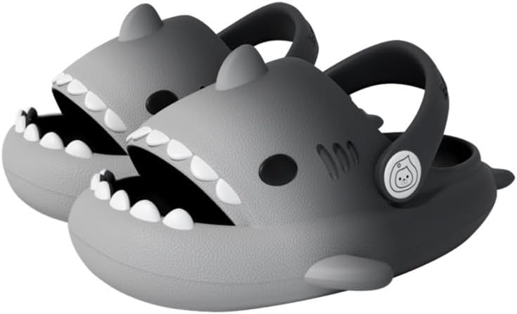 Сланцы allgala Shark с задником, противоскользящие, с открытым носком, для мальчиков и девочек, для дома и улицы, удобные, с мягкой толстой подошвой, милым мультяшным дизайном, пляжные и для бассейна, черный/серый
Сланцы allgala Shark с задником, противоскользящие, с открытым носком, для мальчиков и девочек, для дома и улицы, удобные, с мягкой толстой подошвой, милым мультяшным дизайном, пляжные и для бассейна, черный/серый