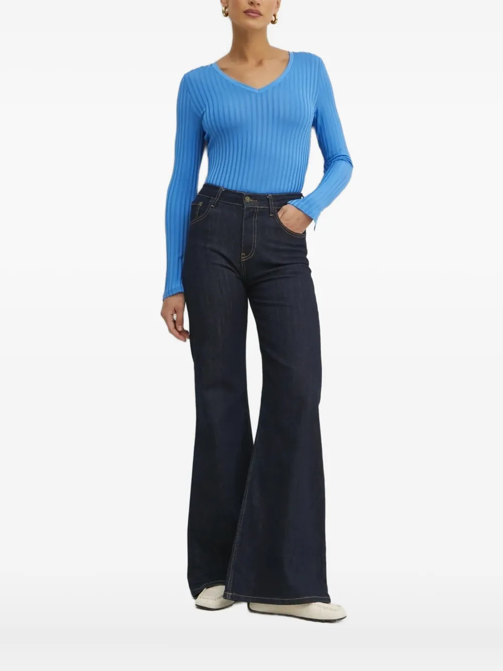 Свитер с V-образным вырезом из ребристой ткани BOSS, синий 
Свитер с V-образным вырезом из ребристой ткани BOSS, синий