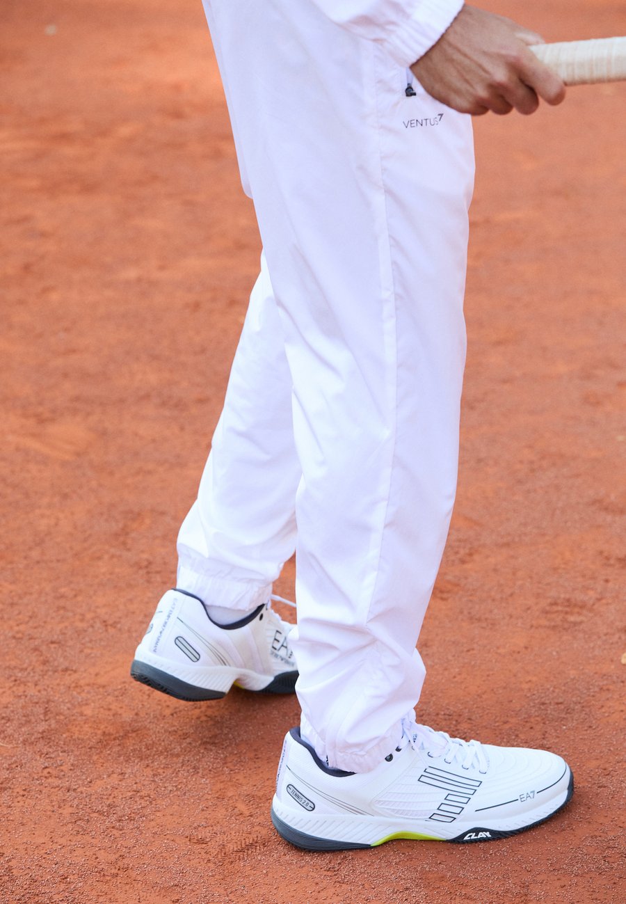 Кроссовки EA7 Emporio Armani CLAY, White/Asphalt/White
Кроссовки EA7 Emporio Armani CLAY, White/Asphalt/White
