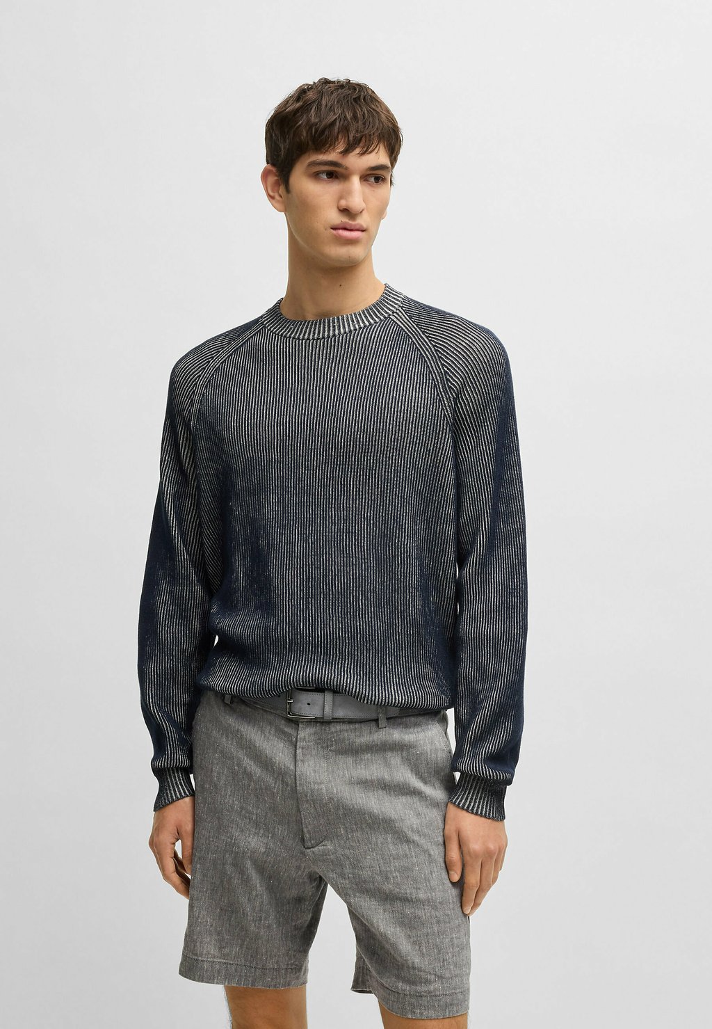 Пояс RONNIE BOSS, темно-серый
Пояс RONNIE BOSS, темно-серый