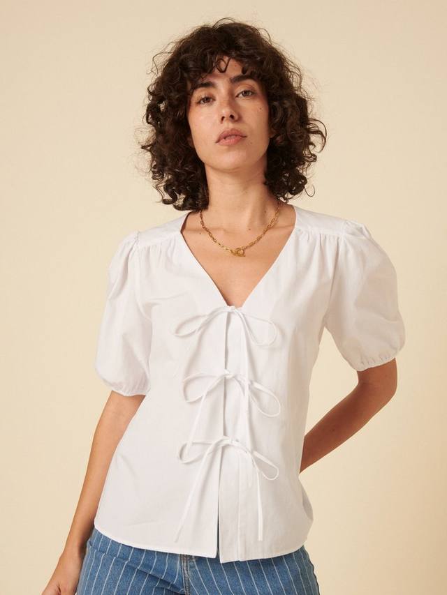 Блузка из чистого органического хлопка с галстуком bernadetta спереди Nobody's Child, белый
Блузка из чистого органического хлопка с галстуком bernadetta спереди Nobody's Child, белый