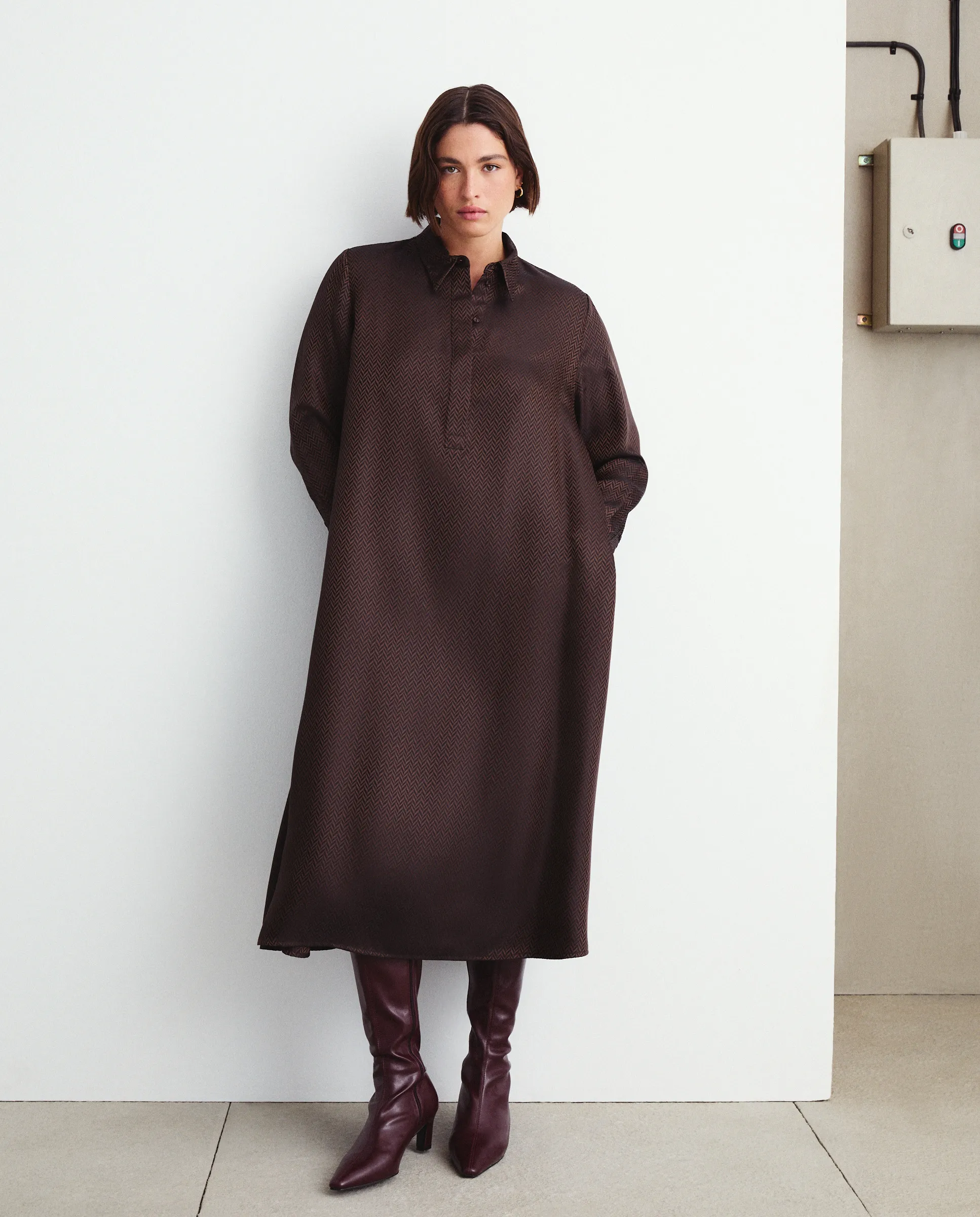 Женское длинное платье с длинными рукавами Couchel, коричневый
Женское длинное платье с длинными рукавами Couchel, коричневый