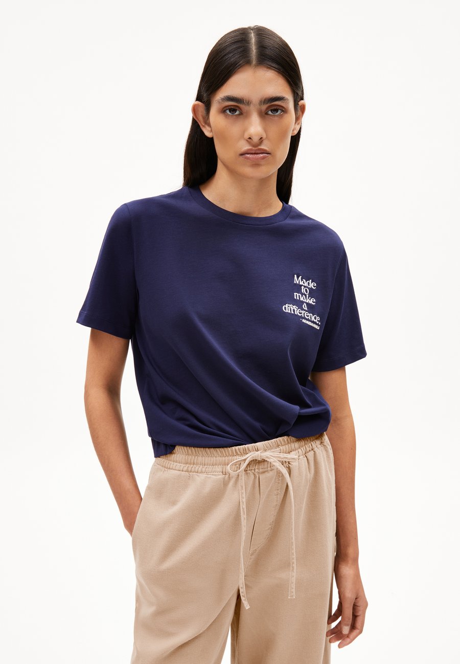 Футболка ARMEDANGELS LUALAA DIFFERENCE, Tinted Navy/Dark Blue, Синий, Футболка ARMEDANGELS LUALAA DIFFERENCE, Tinted Navy/Dark Blue
Футболка ARMEDANGELS LUALAA DIFFERENCE, Tinted Navy/Dark Blue, Синий, Футболка ARMEDANGELS LUALAA DIFFERENCE, Tinted Navy/Dark Blue