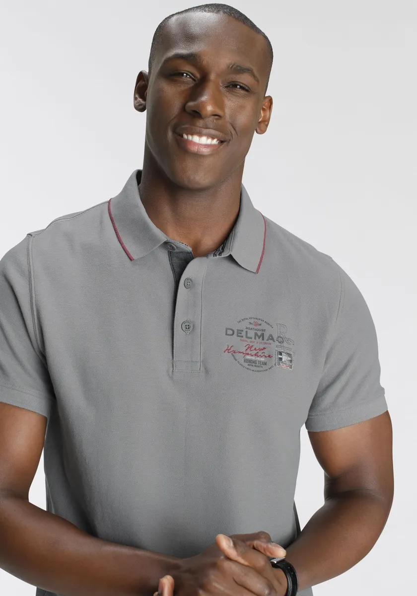 Рубашка-поло DELMAO с принтом на груди и вышивкой - НОВЫЙ БРЕНД!, серый
Рубашка-поло DELMAO с принтом на груди и вышивкой - НОВЫЙ БРЕНД!, серый