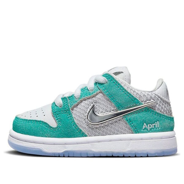 Кроссовки x апрель скейтборды sb dunk low Nike, зеленый
Кроссовки x апрель скейтборды sb dunk low Nike, зеленый