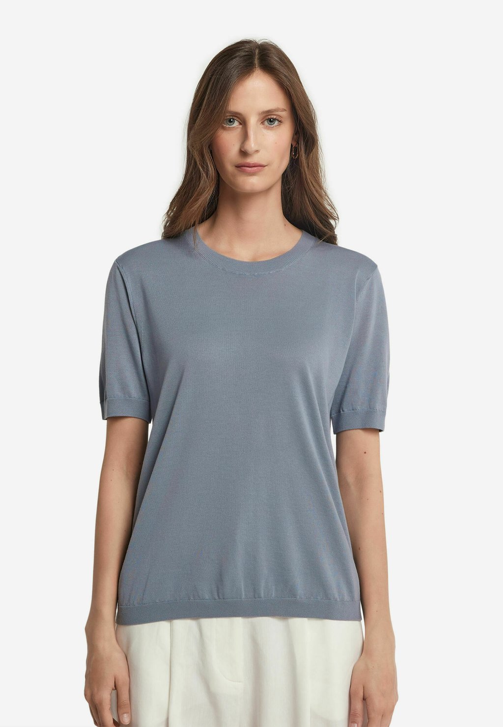 Базовая футболка Falconeri, синий
Базовая футболка Falconeri, синий