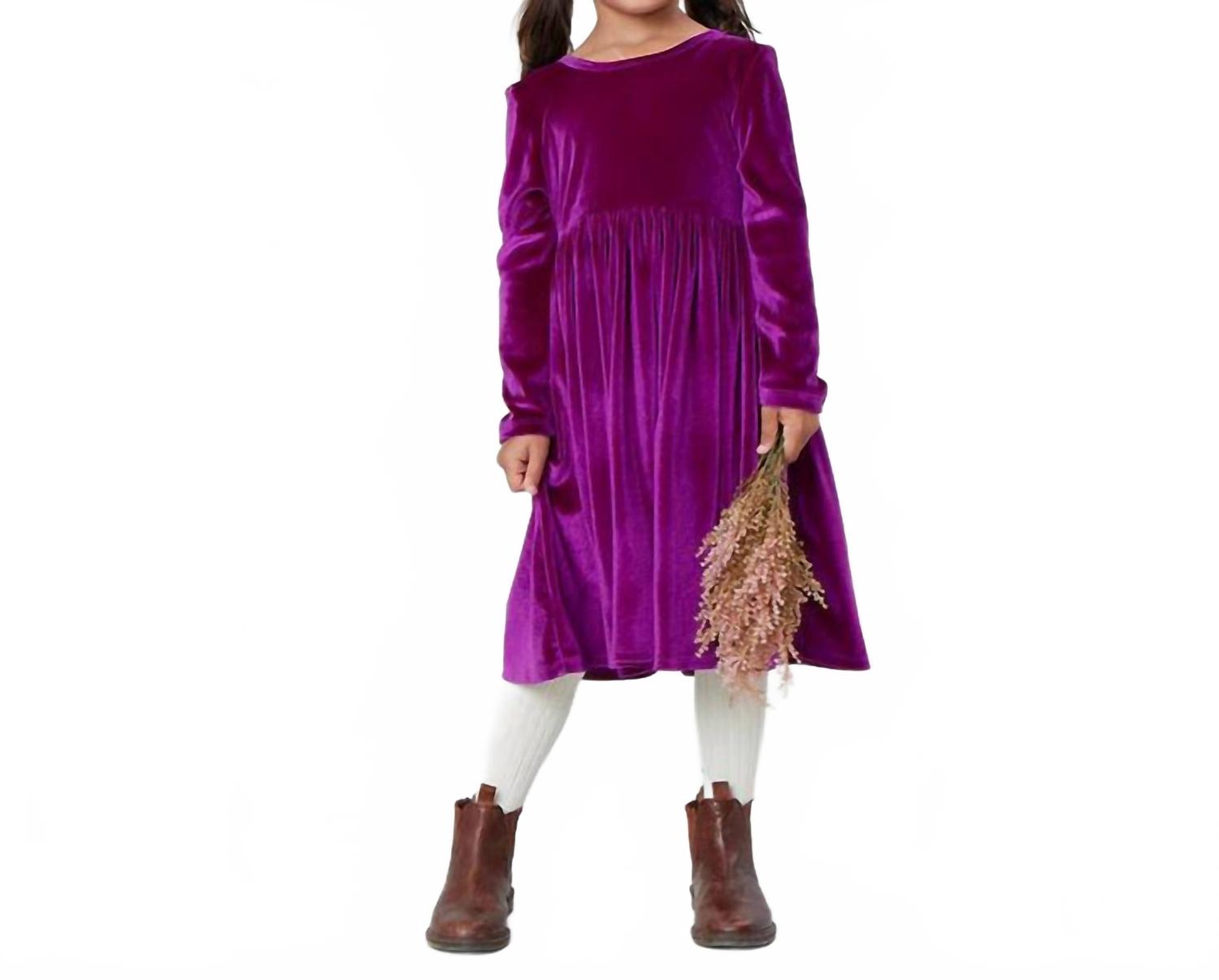 Платье для девочки Steph из велюра в ягодном цвете Pink Chicken, Berry
Платье для девочки Steph из велюра в ягодном цвете Pink Chicken, Berry