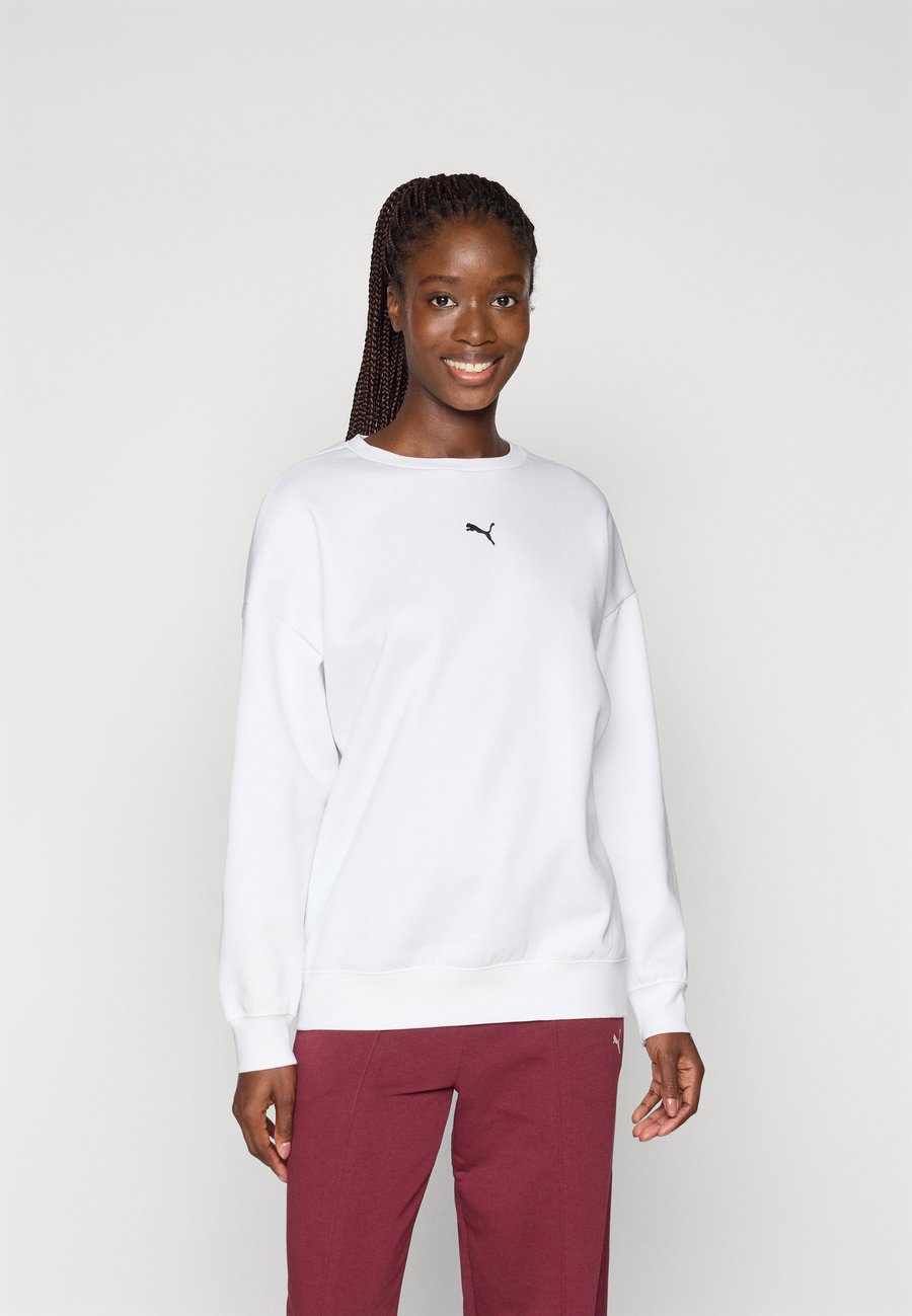 Толстовка Puma OVERSIZED CREW, White
Толстовка Puma OVERSIZED CREW, White