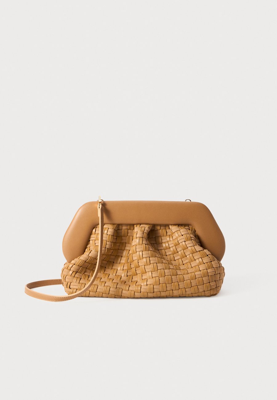 Сумка кросс-боди THEMOIRè BIOS MICRO WEAVED, Biscuit/Beige
Сумка кросс-боди THEMOIRè BIOS MICRO WEAVED, Biscuit/Beige