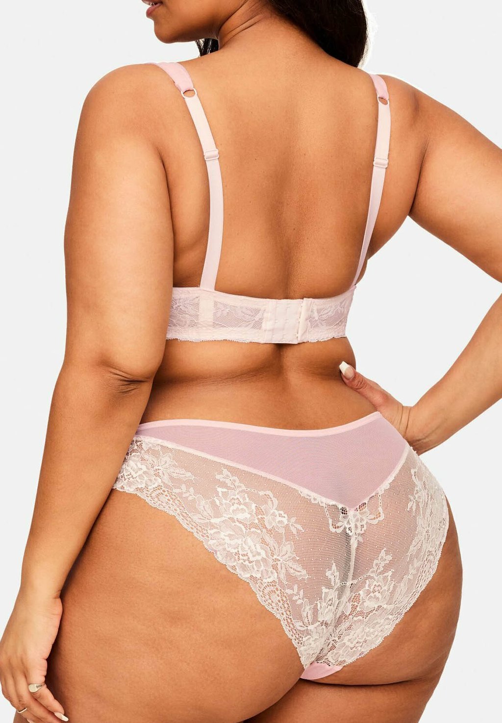 Бюстгальтер на косточках CLAIRABELLA CONTOUR Adore Me, белый
Бюстгальтер на косточках CLAIRABELLA CONTOUR Adore Me, белый