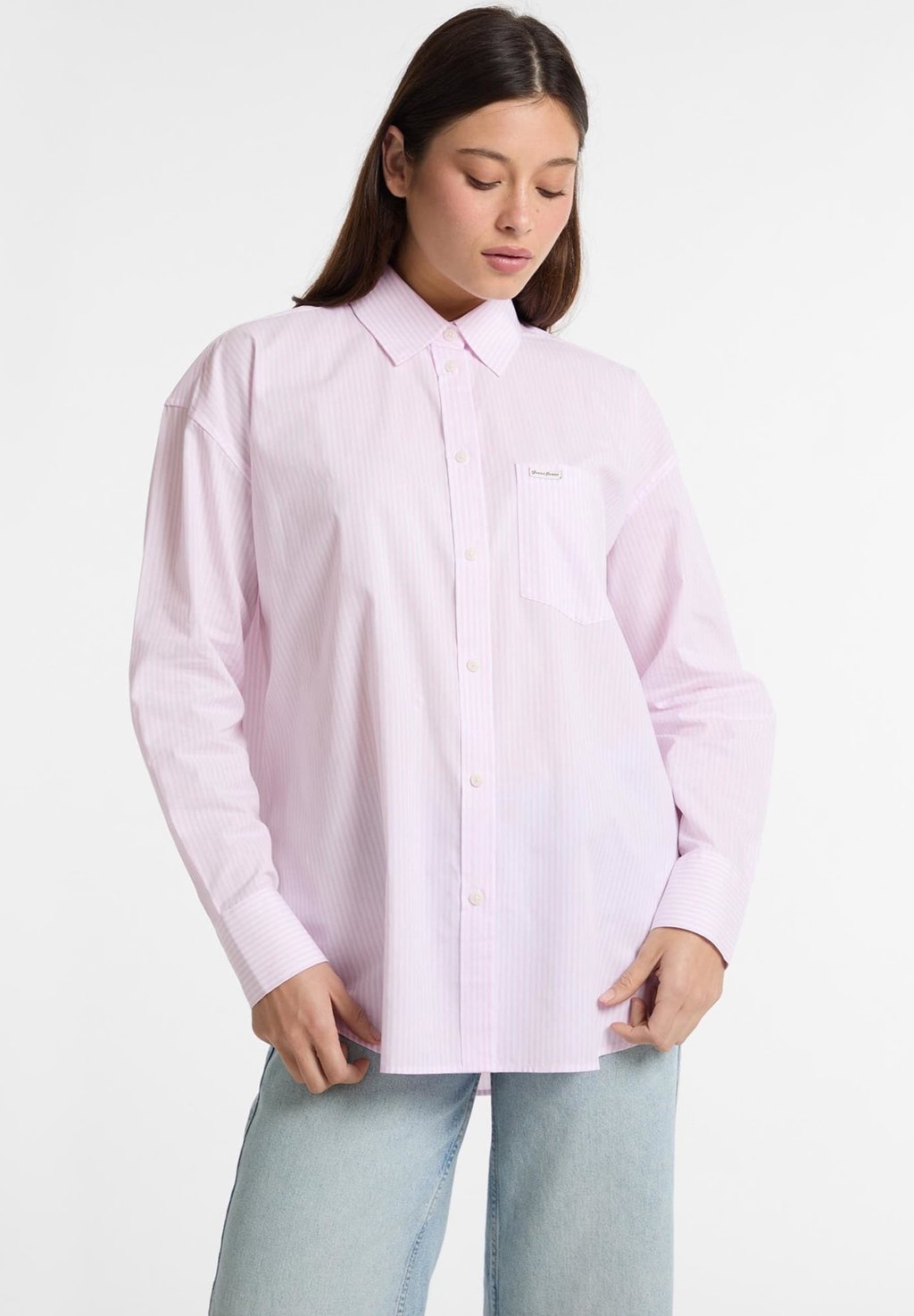 Блузка на пуговицах POCKETS Guess Jeans, розовый
Блузка на пуговицах POCKETS Guess Jeans, розовый