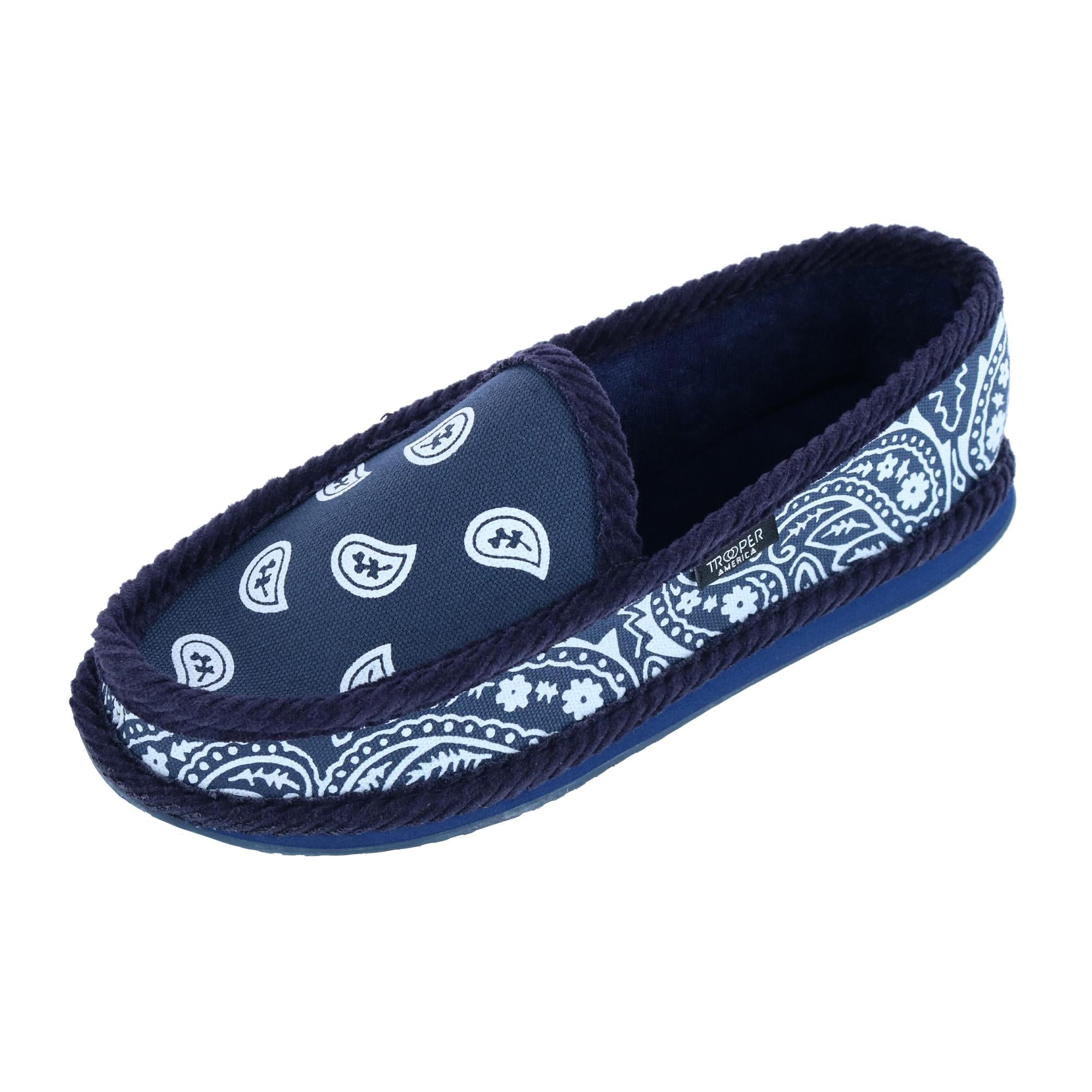 Мужские тапочки-банданы с принтом Slip On Home Shoe Trooper America, темно-синий
Мужские тапочки-банданы с принтом Slip On Home Shoe Trooper America, темно-синий