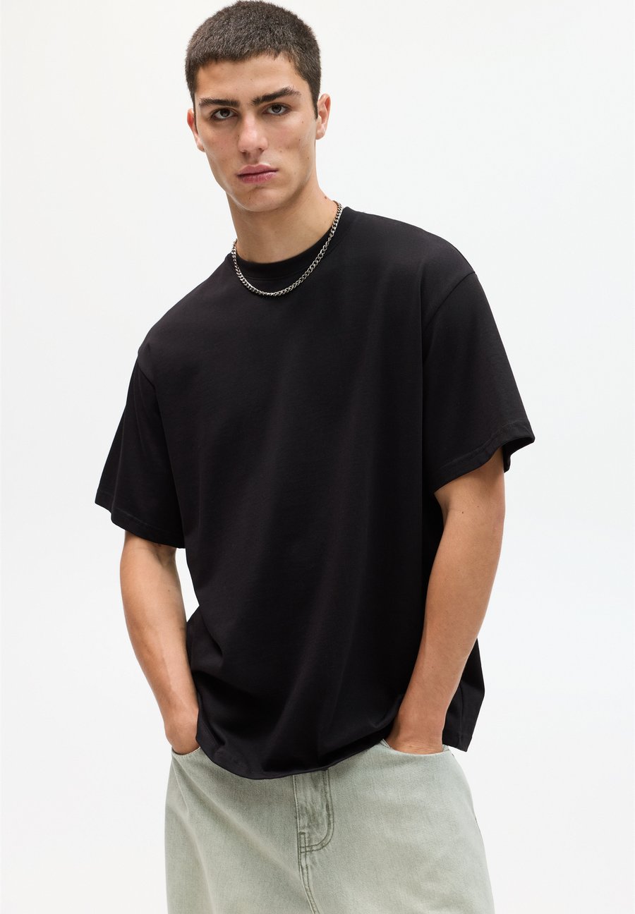 Футболка PULL&BEAR BOXY FIT , Black, Черный, Футболка PULL&BEAR BOXY FIT , Black
Футболка PULL&BEAR BOXY FIT , Black, Черный, Футболка PULL&BEAR BOXY FIT , Black
