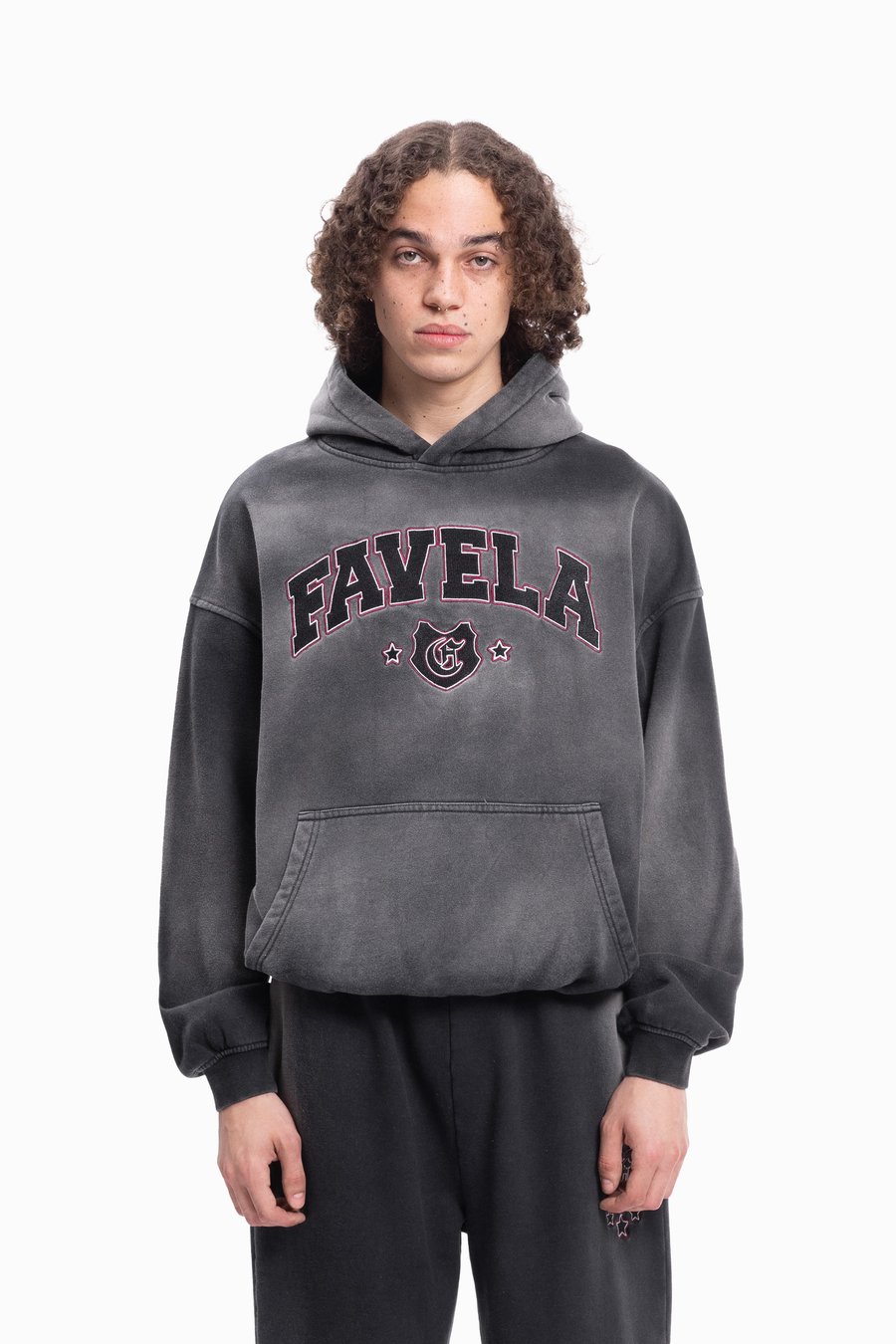 Худи FAVELA EMBLEM BLACK DIRT WASH HOODIE UNISEX, Black Washed/Black
Худи FAVELA EMBLEM BLACK DIRT WASH HOODIE UNISEX, Black Washed/Black