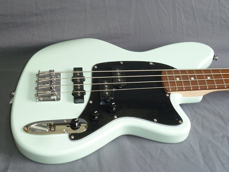 Басс гитара Ibanez TMB30 Short Scale Bass 2023 - Mint Green
Басс гитара Ibanez TMB30 Short Scale Bass 2023 - Mint Green