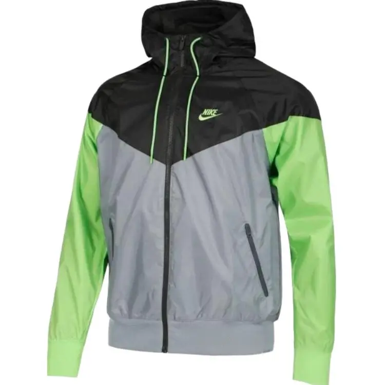 Nike Мужская куртка, антрацитовые, с капюшоном, средней плотности ткани, другие цвета
Nike Мужская куртка, антрацитовые, с капюшоном, средней плотности ткани, другие цвета