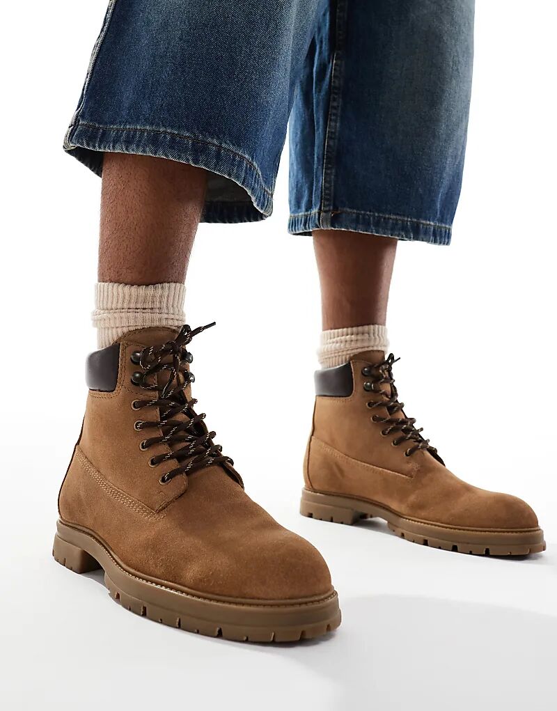 Рабочие ботинки на шнуровке из коричневой замши с контрастными вставками ASOS DESIGN, Коричневый, Рабочие ботинки на шнуровке из коричневой замши с контрастными вставками ASOS DESIGN
Рабочие ботинки на шнуровке из коричневой замши с контрастными вставками ASOS DESIGN, Коричневый, Рабочие ботинки на шнуровке из коричневой замши с контрастными вставками ASOS DESIGN