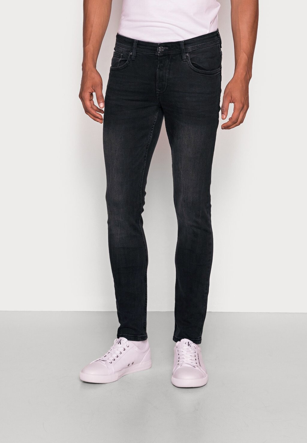 Джинсы Skinny Fit SKINNY CULVER STRETCH TOM TAILOR DENIM, цвет used dark stone black/denim grey
Джинсы Skinny Fit SKINNY CULVER STRETCH TOM TAILOR DENIM, цвет used dark stone black/denim grey