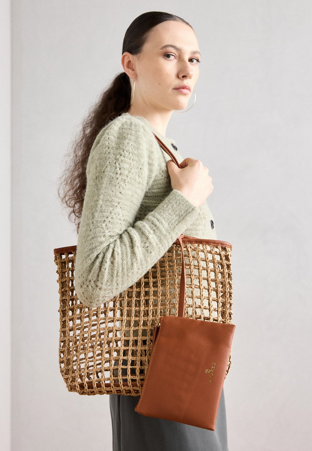 Сумка-тоут SET Anna Field, бежевый
Сумка-тоут SET Anna Field, бежевый