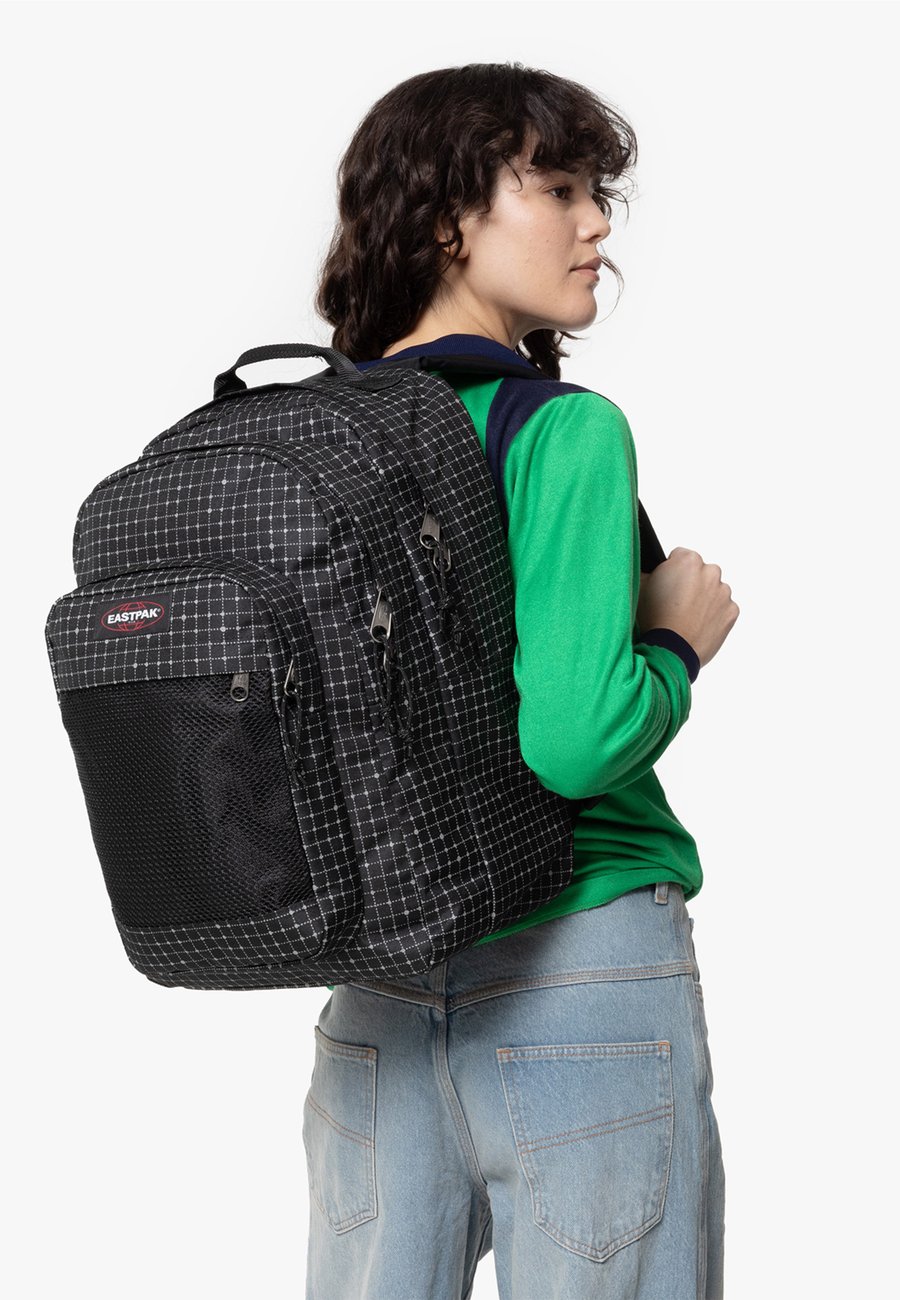 Рюкзак Eastpak STUDY BUDDY, Refleks Space Black/Black
Рюкзак Eastpak STUDY BUDDY, Refleks Space Black/Black