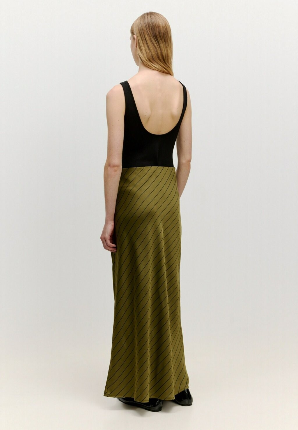 Юбка макси SILVA EDITED, зеленый
Юбка макси SILVA EDITED, зеленый