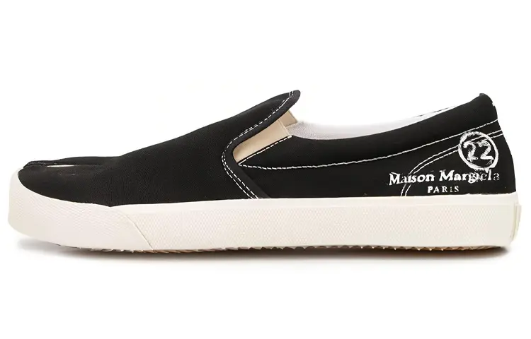 Кеды мужские Maison Margiela Tabi, черный / белый
Кеды мужские Maison Margiela Tabi, черный / белый