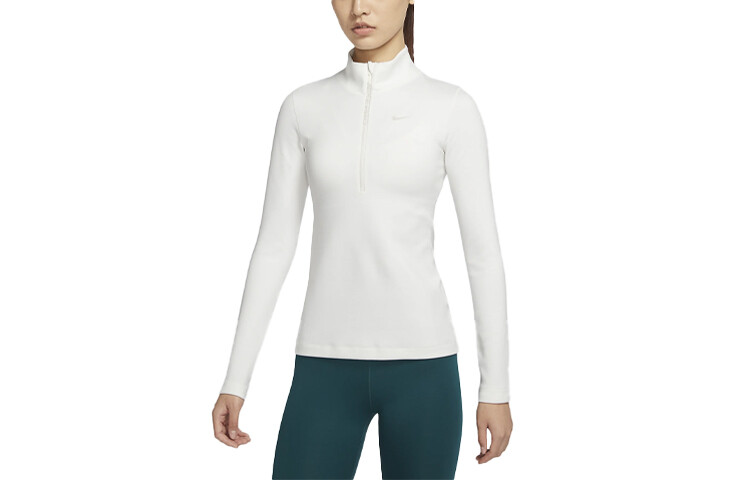 Футболка женская белая Nike
Футболка женская белая Nike