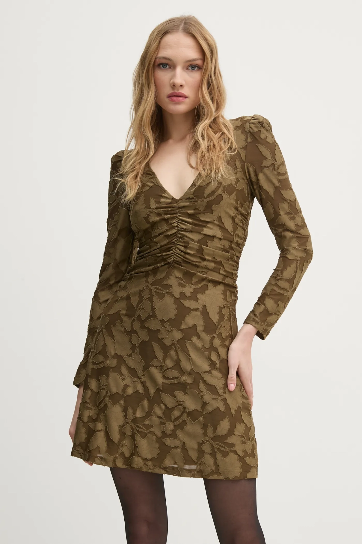 Платье Sisley, зеленый
Платье Sisley, зеленый