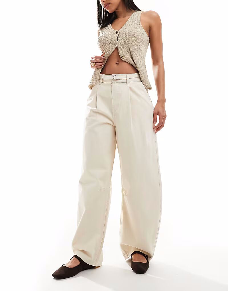 Легкие джинсы-бочонки ASOS DESIGN с поясом цвета экрю
Легкие джинсы-бочонки ASOS DESIGN с поясом цвета экрю