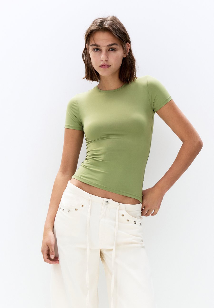 Футболка PULL&BEAR SHORT SLEEVE , Khaki, Хаки, Футболка PULL&BEAR SHORT SLEEVE , Khaki
Футболка PULL&BEAR SHORT SLEEVE , Khaki, Хаки, Футболка PULL&BEAR SHORT SLEEVE , Khaki