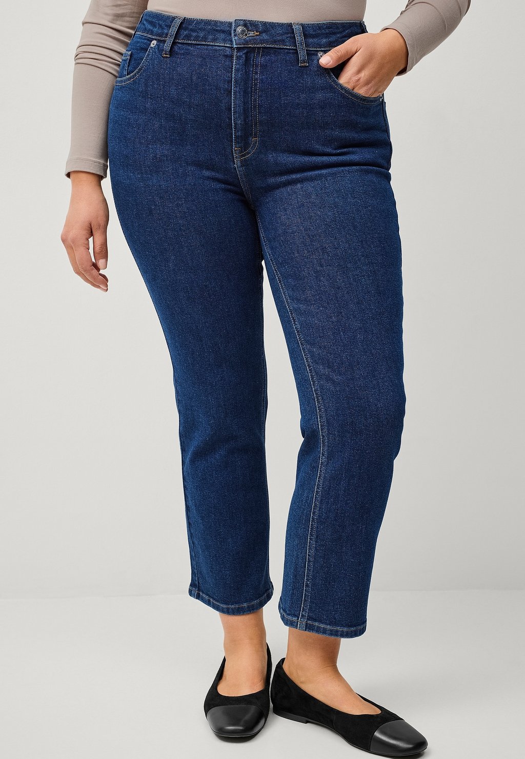 Джинсы свободного кроя Ellos Plus collection, синий 
Джинсы свободного кроя Ellos Plus collection, синий