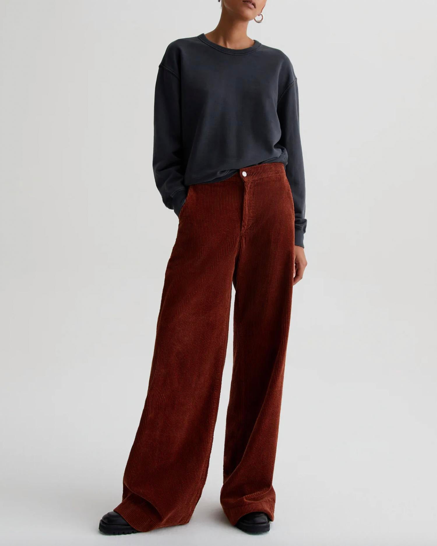 Джинсы Tailored Devon In Spiced Maple AG Jeans
Джинсы Tailored Devon In Spiced Maple AG Jeans