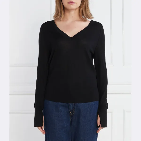 Очень тонкий шерстяной свитер V-NK стандартного кроя Calvin Klein, черный 
Очень тонкий шерстяной свитер V-NK стандартного кроя Calvin Klein, черный