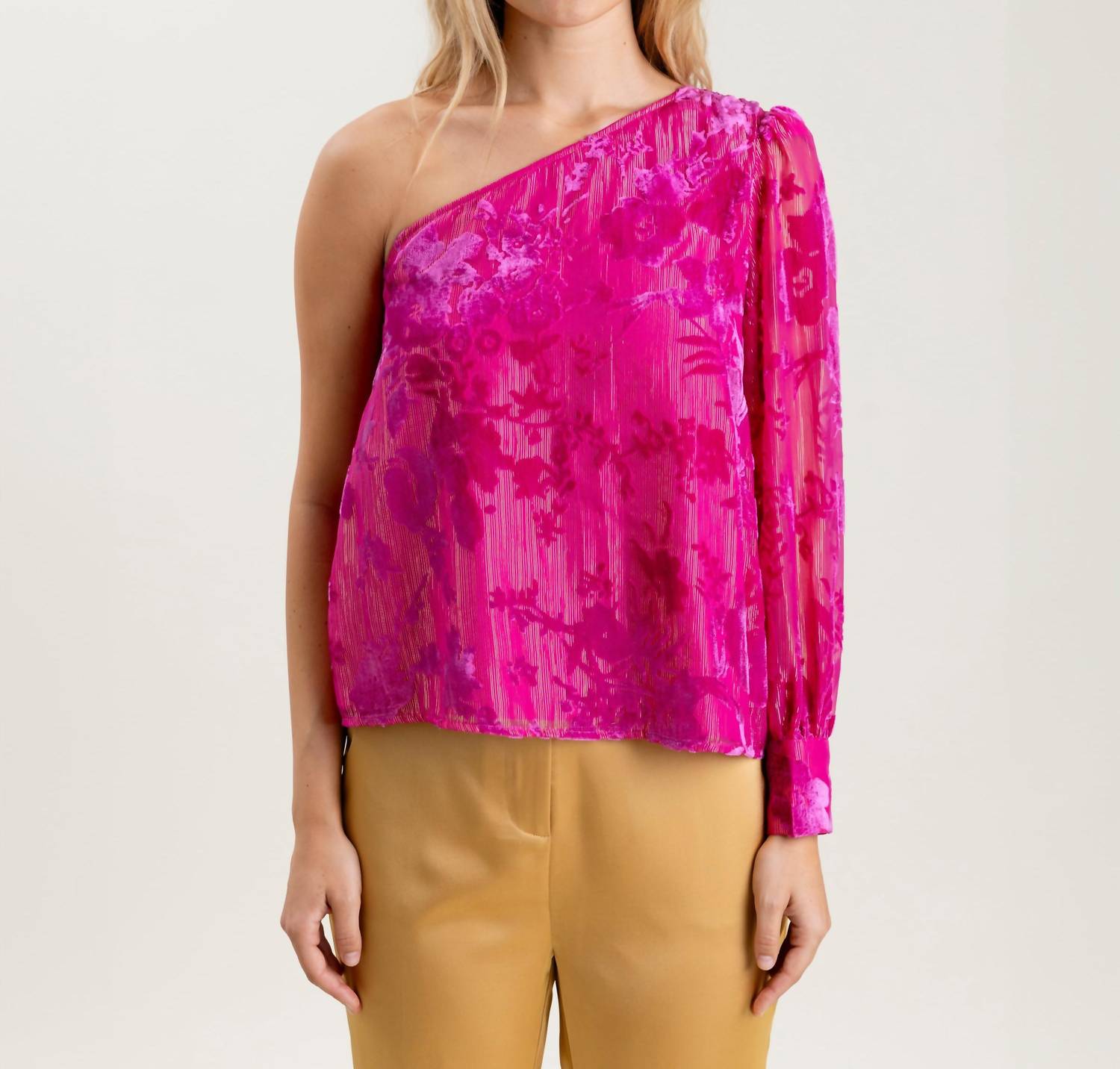 Кейт Топ в опере S'edge, цвет opera
Кейт Топ в опере S'edge, цвет opera