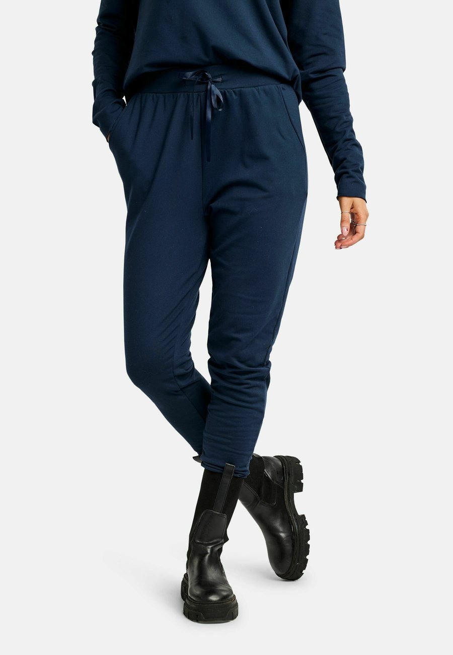 Пижамные брюки Liberté Essentiel ALMA, Navy/Blue
Пижамные брюки Liberté Essentiel ALMA, Navy/Blue