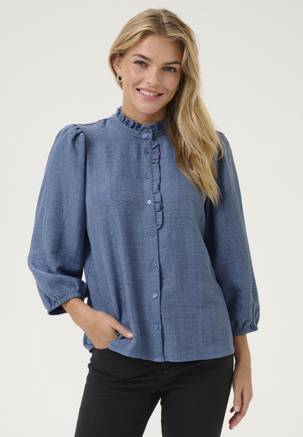 Блузка на пуговицах KAELLEN FRILL Kaffe, синий
Блузка на пуговицах KAELLEN FRILL Kaffe, синий