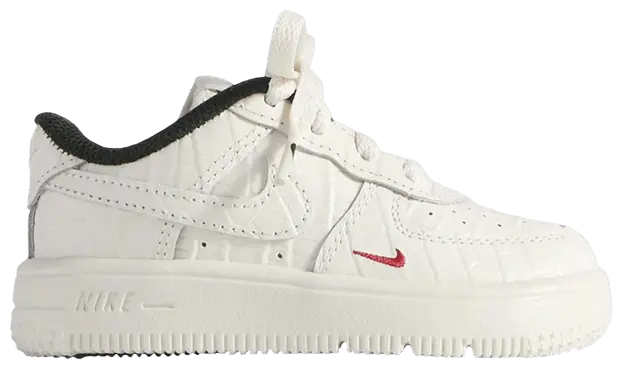 Кроссовки Kith x Nike Air Force 1 Low TD, белый
Кроссовки Kith x Nike Air Force 1 Low TD, белый