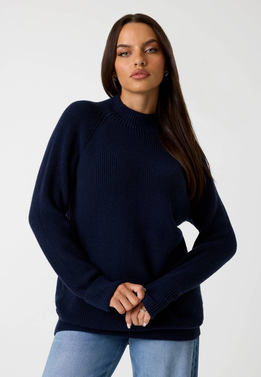 Джемпер Guess Jumper, Dunkelblau/Dark Blue
Джемпер Guess Jumper, Dunkelblau/Dark Blue