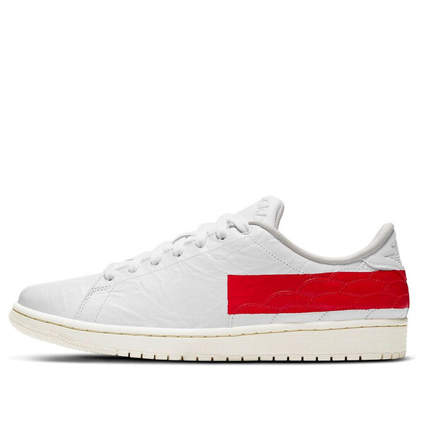 Кроссовки 1 центральный корт Air Jordan, белый 
Кроссовки 1 центральный корт Air Jordan, белый