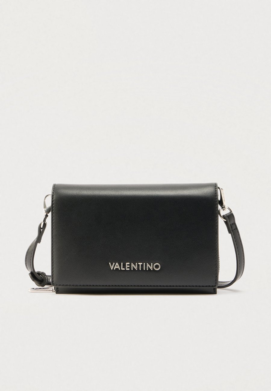 Сумка кросс-боди Valentino Bags EMBER, Black
Сумка кросс-боди Valentino Bags EMBER, Black