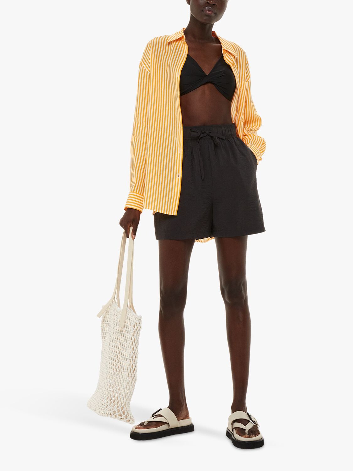 Однотонные шорты с эластичной талией Nicola Whistles, черный
Однотонные шорты с эластичной талией Nicola Whistles, черный