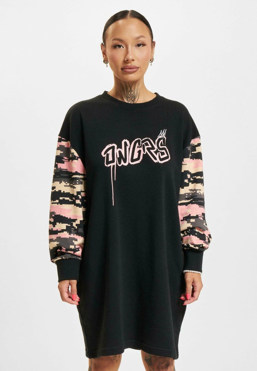 Платье Dangerous DNGRS ECSTATIC, Black Pixelcamouflage/Black
Платье Dangerous DNGRS ECSTATIC, Black Pixelcamouflage/Black
