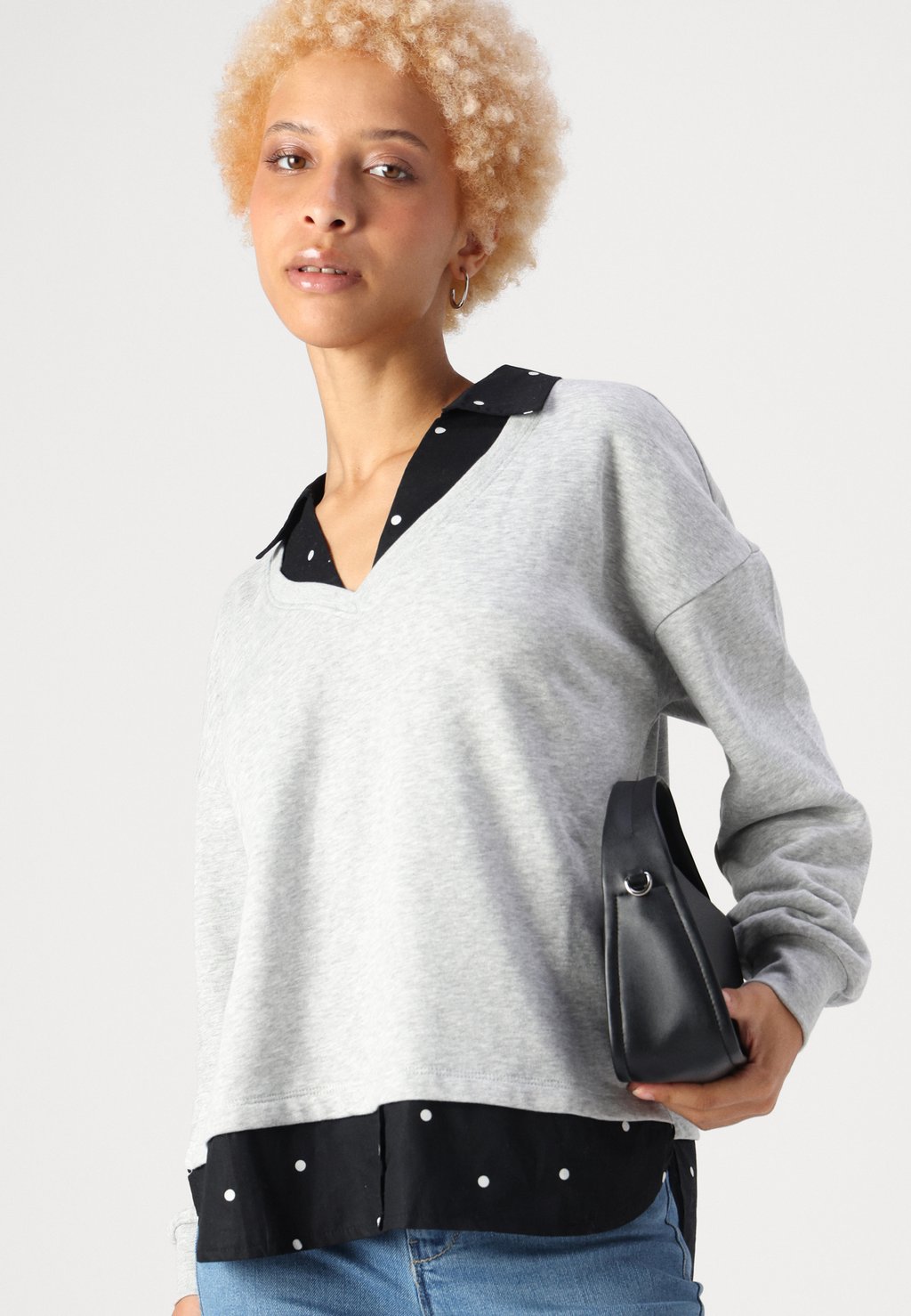 Толстовка ONLFEEL ONLY Petite, светло-серый
Толстовка ONLFEEL ONLY Petite, светло-серый