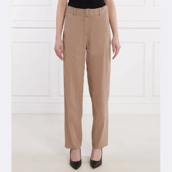 Льняные брюки дебютного прямого кроя Marella, бежевый
Льняные брюки дебютного прямого кроя Marella, бежевый