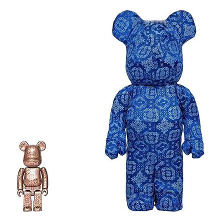 Фигурка CLOT x Nike x Medicom Toy 100%+400% 'Rose Gold Blue'
Фигурка CLOT x Nike x Medicom Toy 100%+400% 'Rose Gold Blue'