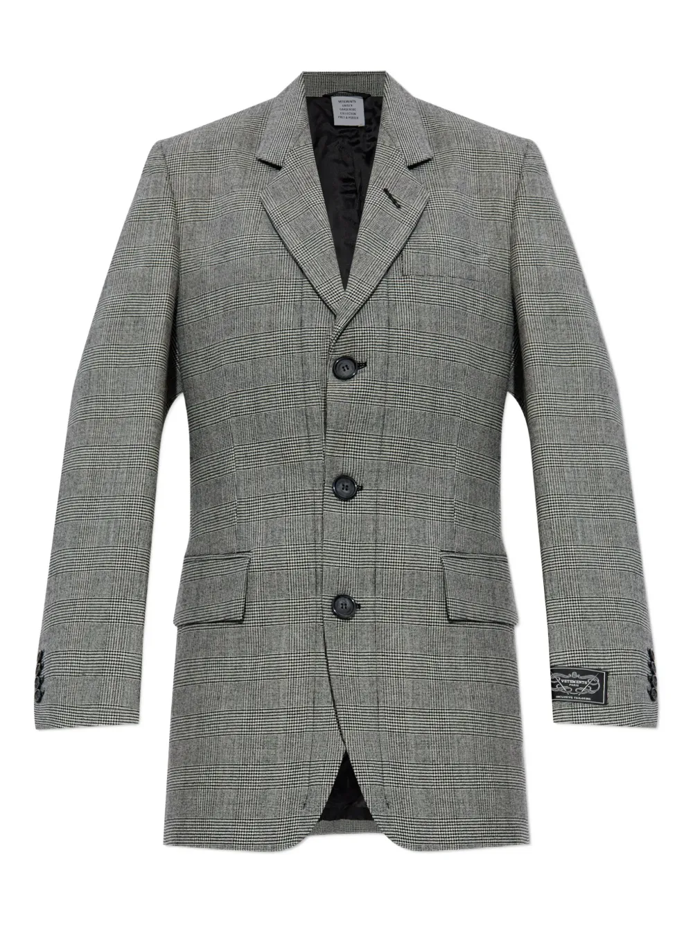 Клетчатый пиджак на трех пуговицах VETEMENTS, серый
Клетчатый пиджак на трех пуговицах VETEMENTS, серый
